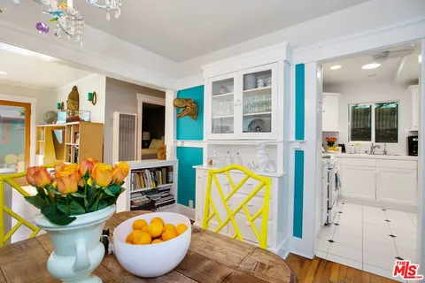 $1,700,000 | 619 Milwood Avenue, Venice, CA 90291