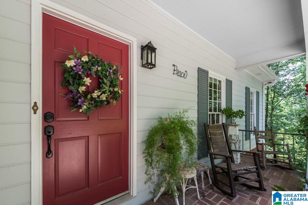 2012 Hawthorne Lane Birmingham, AL 35244 - Photo 4 of 36