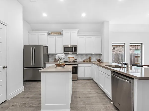 $3,000 | 24543 Songlark Bend Drive, Tomball, TX 77375