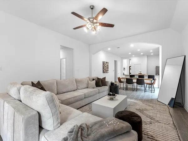 $3,000 | 24543 Songlark Bend Drive, Tomball, TX 77375