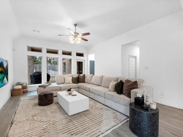 $3,000 | 24543 Songlark Bend Drive, Tomball, TX 77375