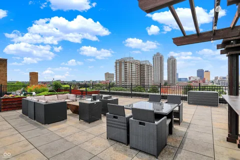 $268,000 | 825 North Delaware Street, Unit 4B, Indianapolis, IN 46204