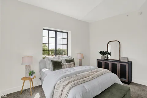 $268,000 | 825 North Delaware Street, Unit 4B, Indianapolis, IN 46204