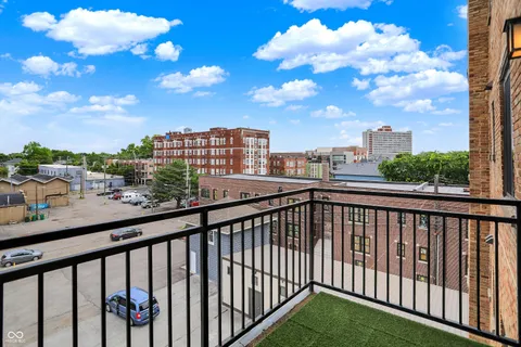 $268,000 | 825 North Delaware Street, Unit 4B, Indianapolis, IN 46204