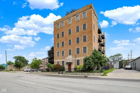 $268,000 | 825 North Delaware Street, Unit 4B, Indianapolis, IN 46204