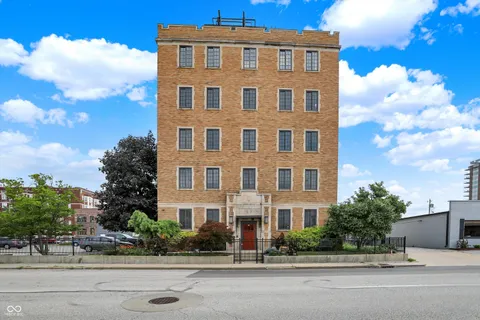 $268,000 | 825 North Delaware Street, Unit 4B, Indianapolis, IN 46204