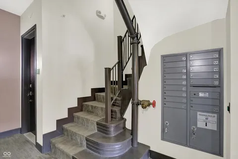 $268,000 | 825 North Delaware Street, Unit 4B, Indianapolis, IN 46204