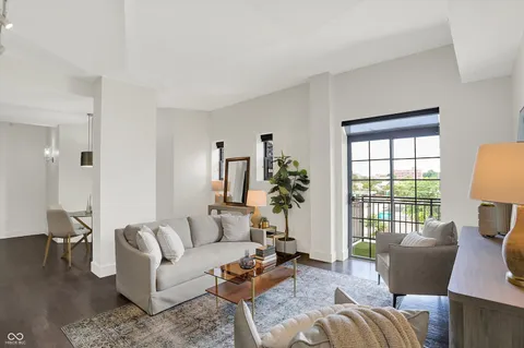 $268,000 | 825 North Delaware Street, Unit 4B, Indianapolis, IN 46204