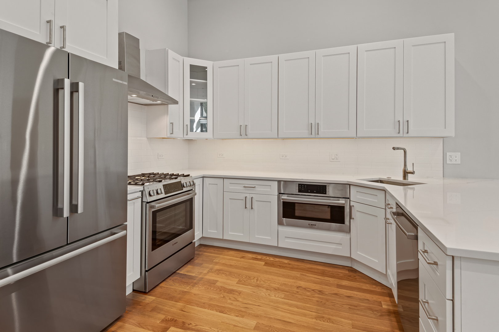 1349 North Noble Street, Unit 1 Chicago, IL 60642 - Photo 2 of 22