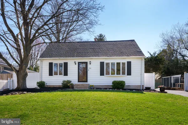 $430,000 | 216 Rutgers Avenue, Hamilton, NJ 08619