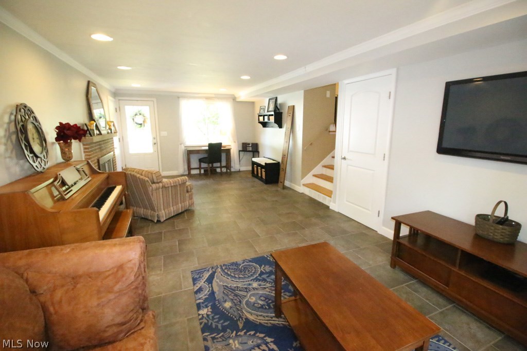 2993 Harriet Road Stow, OH 44224 - Photo 10 of 34 Gallery Image 10