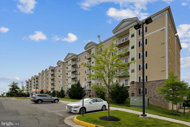 a view of a large white building