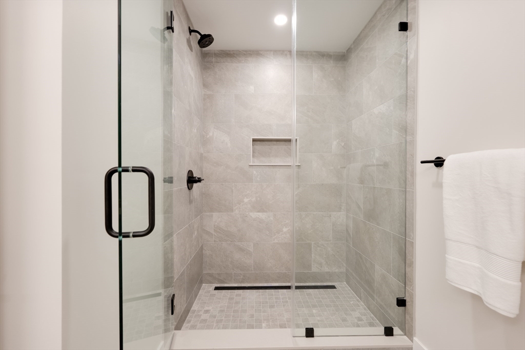 62 Foundry Street, Unit 402 Wakefield, MA 01880 - Photo 15 of 18