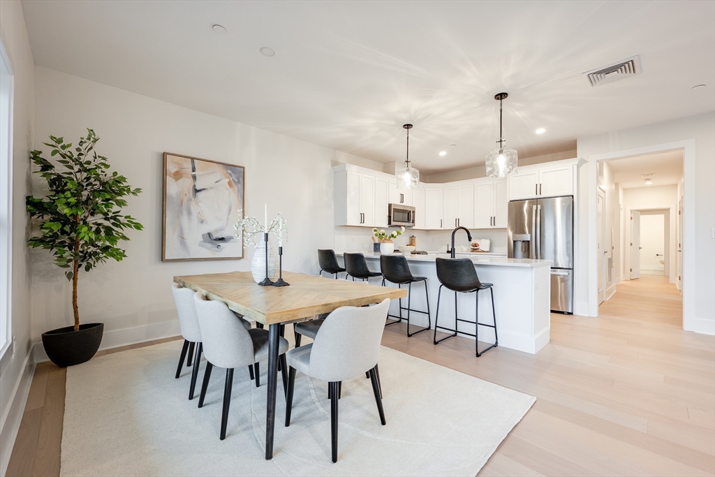 62 Foundry Street, Unit 402 Wakefield, MA 01880 - Photo 2 of 18