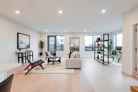 $899,900 | 62 Foundry Street, Unit 402, Wakefield, MA 01880