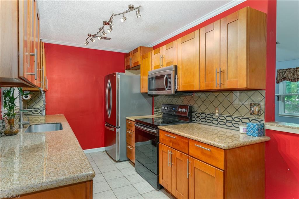 4019 Ebert Road Winston-Salem, NC 27127 - Photo 9 of 30 Gallery Image 9