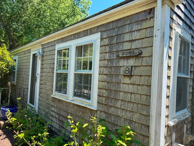 $1,675,000 | 16 H Milestone Road, Unit 8 DIONIS, Nantucket, MA 02554