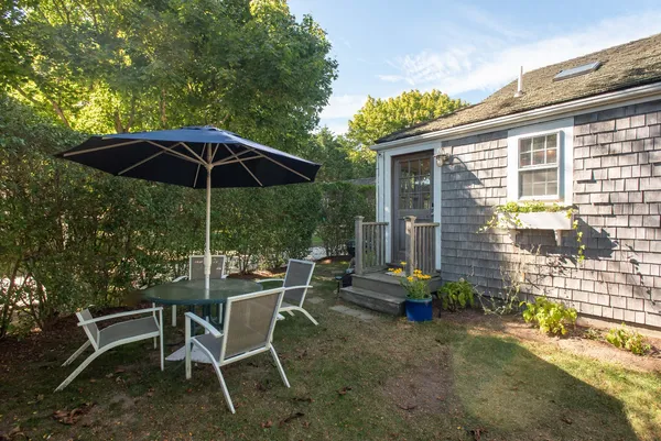 $1,650,000 | 16 H Milestone Road, Unit 8 DIONIS, Nantucket, MA 02554