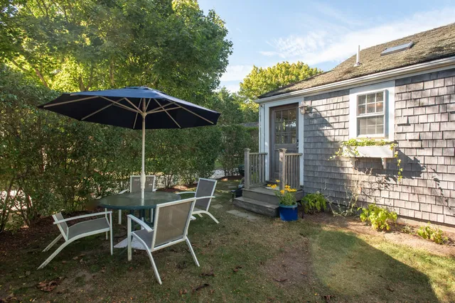 $1,675,000 | 16 H Milestone Road, Unit 8 DIONIS, Nantucket, MA 02554