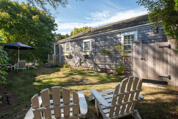 $1,650,000 | 16 H Milestone Road, Unit 8 DIONIS, Nantucket, MA 02554
