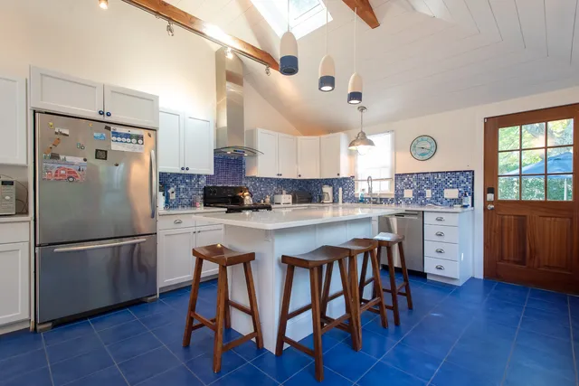 $1,675,000 | 16 H Milestone Road, Unit 8 DIONIS, Nantucket, MA 02554