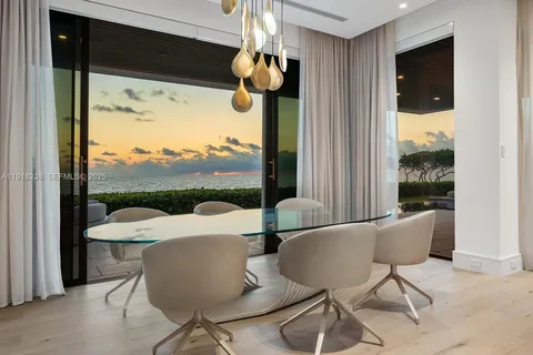 $59,950,000 | 1107 Hillsboro Mile, Hillsboro Beach, FL 33062