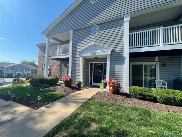 $179,000 | 9218 Bent Pine Court, Unit H, St. Louis, MO 63126