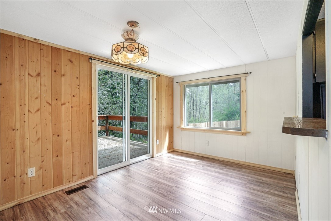 292 Osborn Road Ashford, WA 98304 - Photo 12 of 25 Gallery Image 12