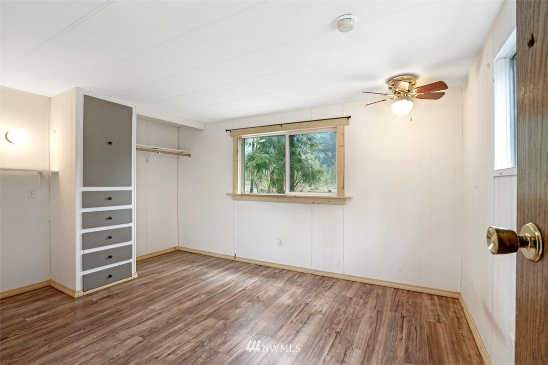 292 Osborn Road Ashford, WA 98304 - Photo 16 of 25 Gallery Image 16