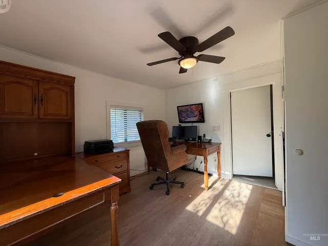 $220,000 | 206 East C Street, Shoshone, ID 83352