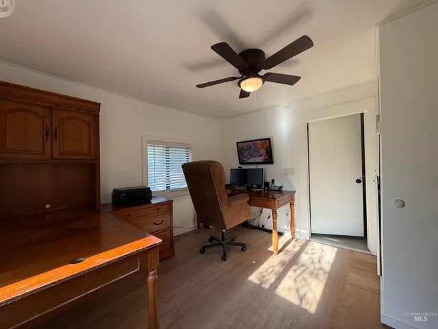 $220,000 | 206 East C Street, Shoshone, ID 83352