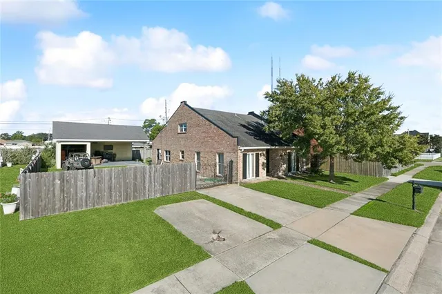 $360,000 | 3520 Karen Drive, Chalmette, LA 70043