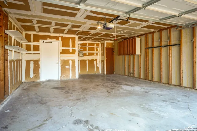 $1,475 | 5026 Thomas Paine Drive, Kirby, TX 78219