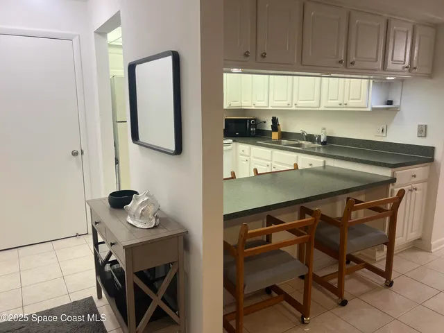 $1,600 | 180 Flagler Lane, Unit 22, Cocoa Beach, FL 32931