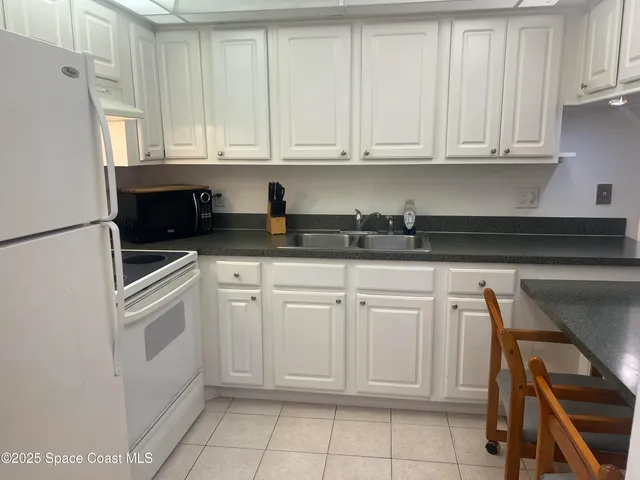 $1,600 | 180 Flagler Lane, Unit 22, Cocoa Beach, FL 32931