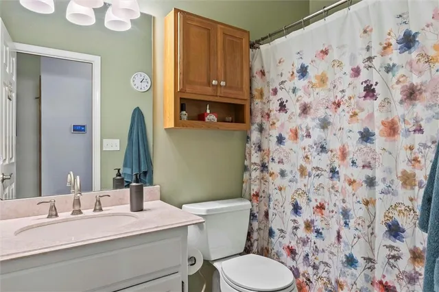 $340,000 | 147 West Colleen Court, Gardner, KS 66030