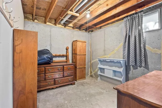 $340,000 | 147 West Colleen Court, Gardner, KS 66030