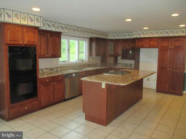 4619 Meadowcliff Road Glen Arm, MD 21057 - Photo 10 of 22 Kitchen