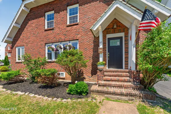 $316,000 | 37 Grant Avenue, Amsterdam, NY 12010
