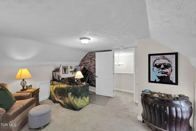 $198,500 | 222 Douglas Drive, Damascus, VA 24236