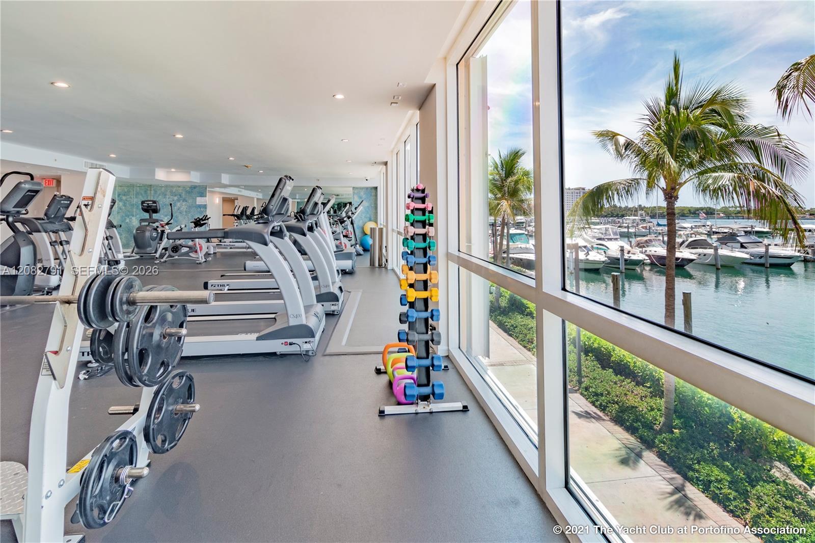 90 Alton Road, Unit 2703 Miami Beach, FL 33139 - Photo 20 of 23 Gallery Image 20
