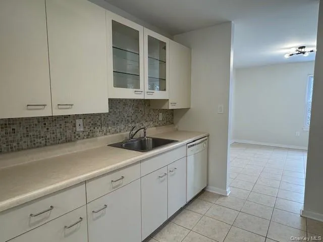 $2,950 | 707 Lenox Road, Monroe, NY 10950