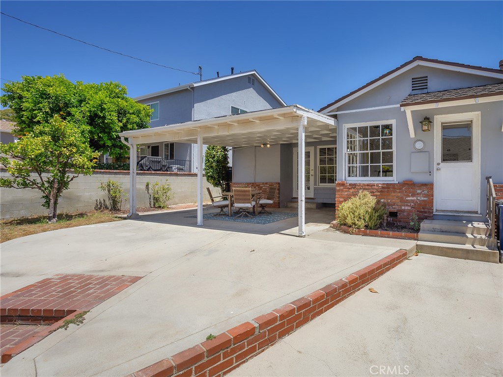 521 Bethany Road Burbank, CA 91504 - Photo 32 of 50 Back