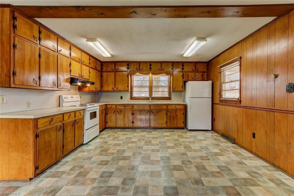 3724 Iron Works Road Reidsville, NC 27320 - Photo 14 of 30