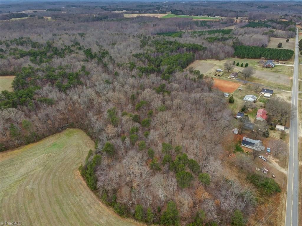 3724 Iron Works Road Reidsville, NC 27320 - Photo 4 of 30