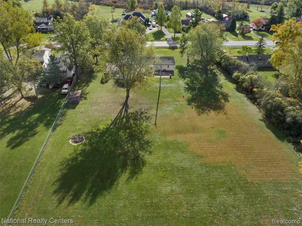 29842 Fort Road Rockwood, MI 48173 - Photo 4 of 42 Gallery Image 4