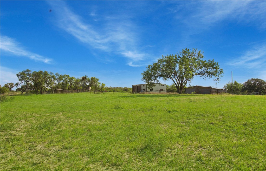 4552 Mineral Cemetery Road Beeville, TX 78102 - Photo 16 of 31