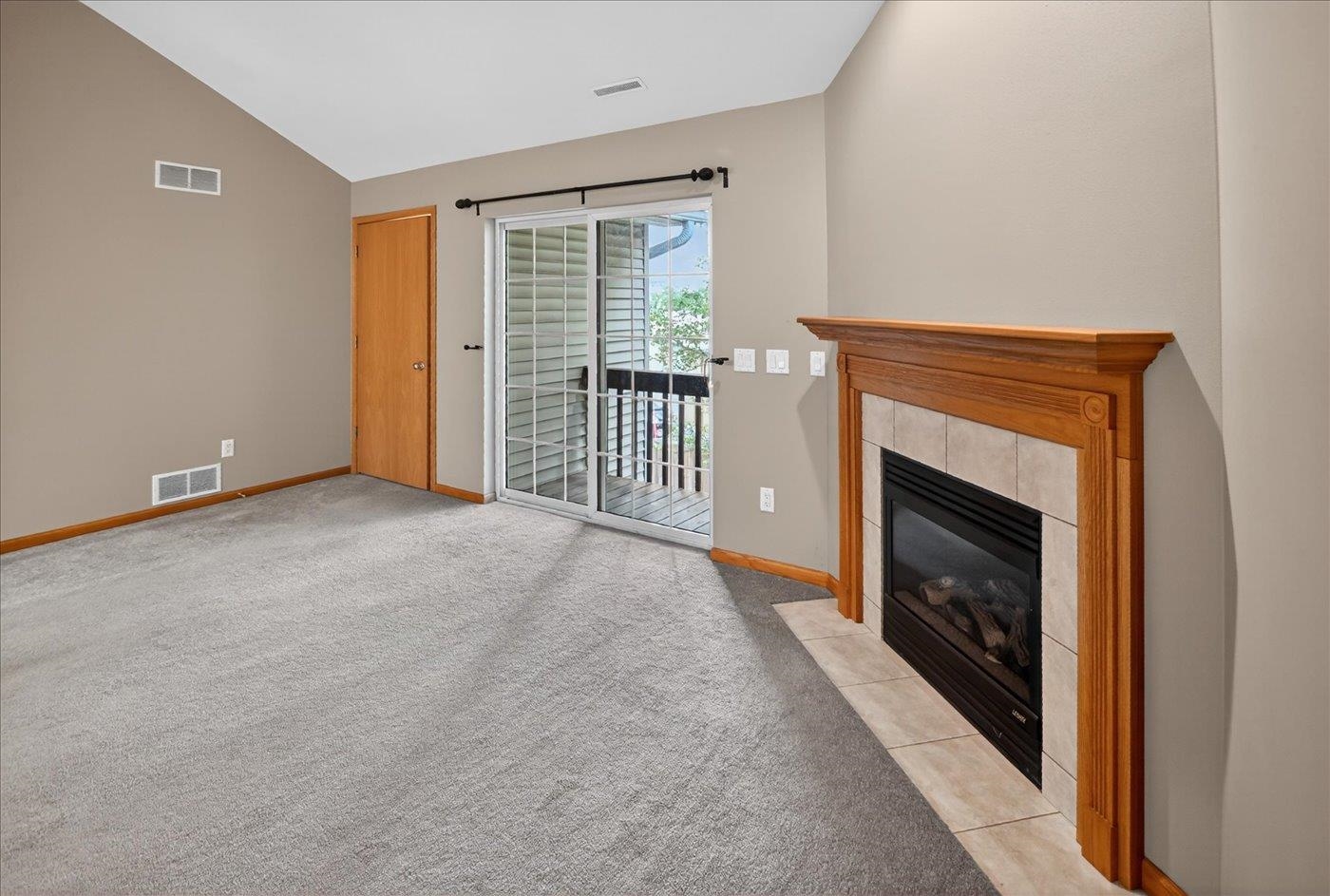 494 Cledell Street, Unit 4 Oregon, WI 53575 - Photo 6 of 49