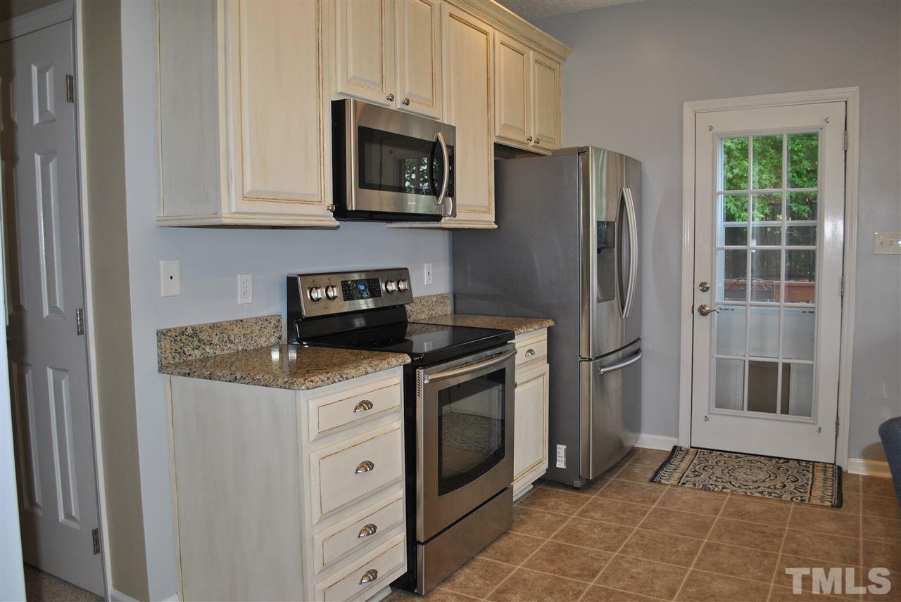 7709 Hollyheight Lane Raleigh, NC 27615 - Photo 7 of 13 Gallery Image 7
