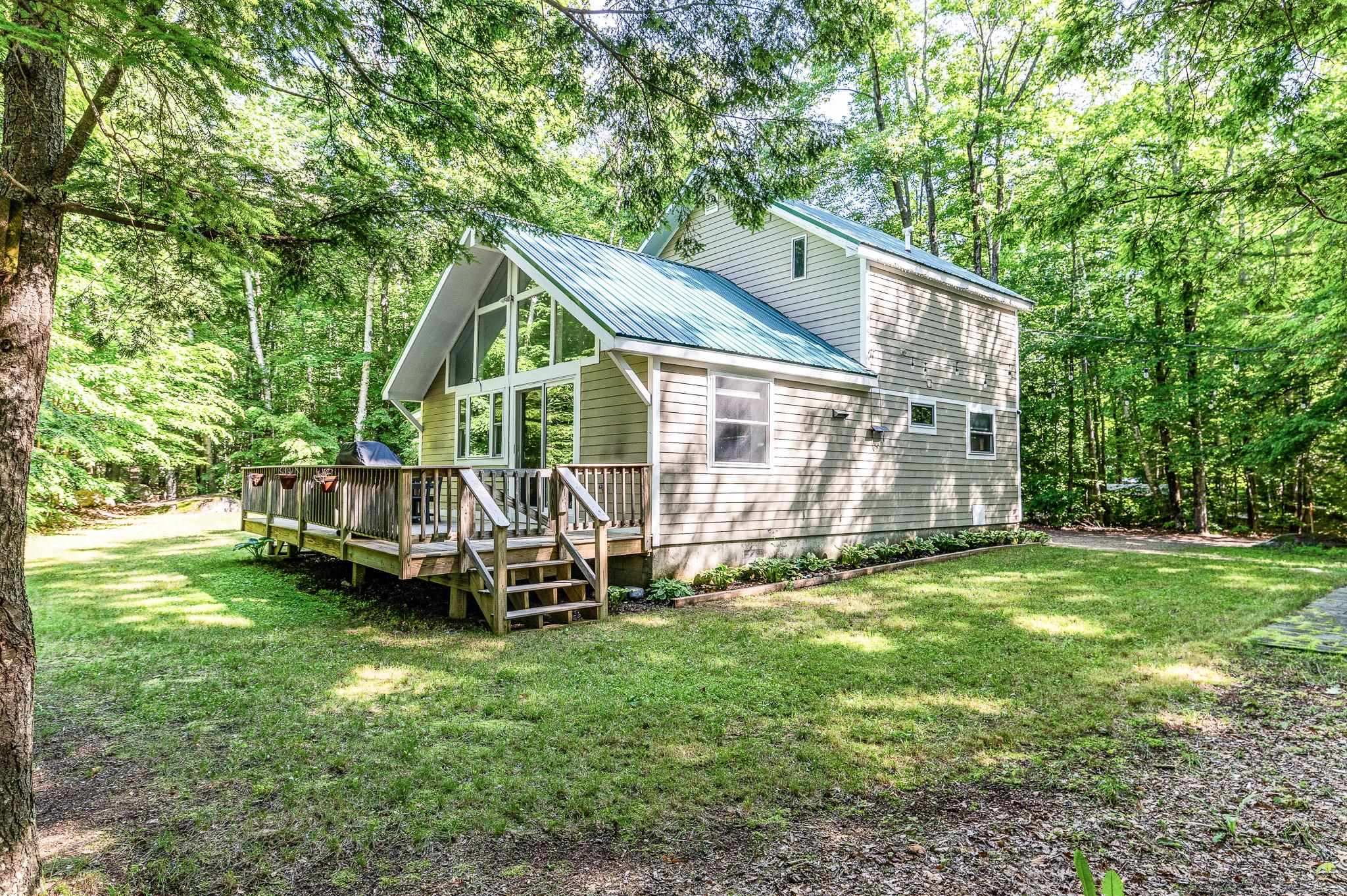 44 Alpendorf Loop Bartlett, NH 03845 - Photo 2 of 29